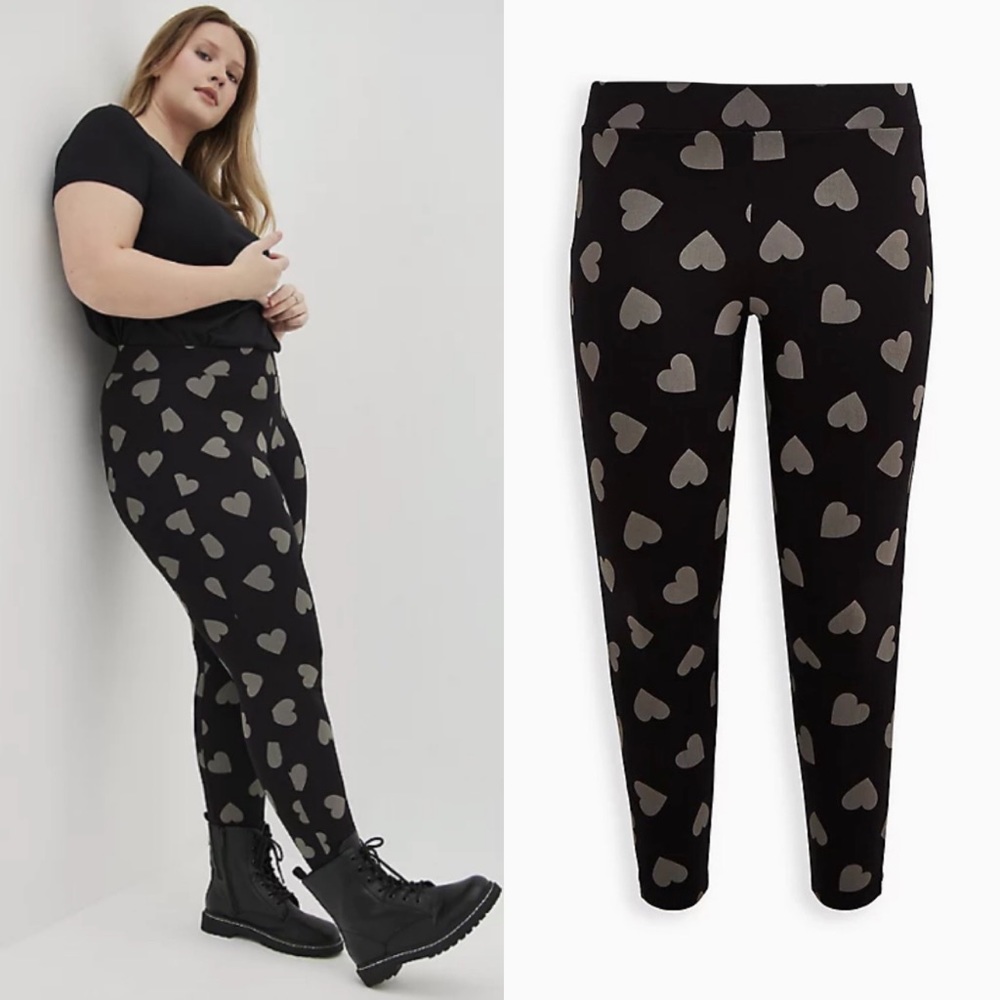 TORRID PREMIUM LEGGING - HEARTS GREY